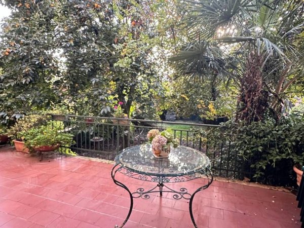 casa indipendente in vendita a Gavirate