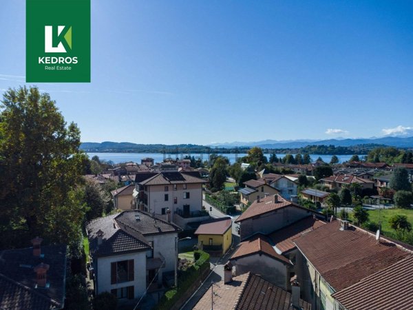 appartamento in vendita a Gavirate