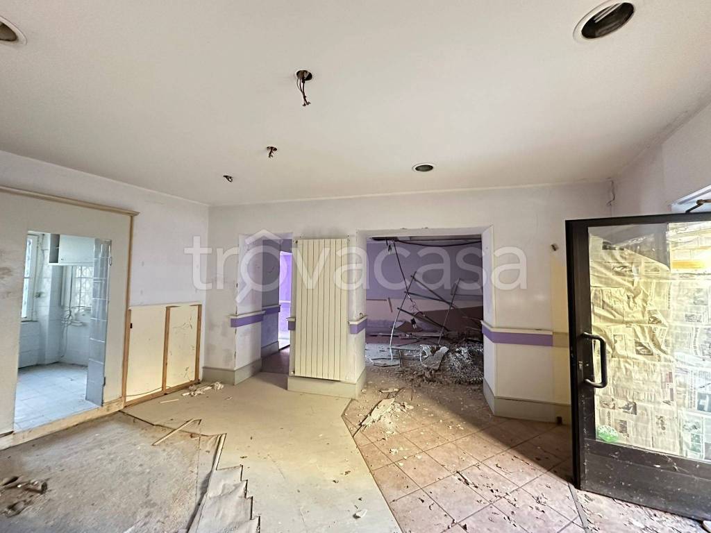 appartamento in vendita a Gavirate