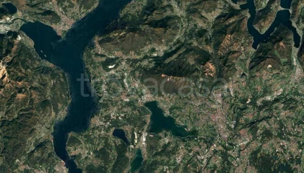 appartamento in vendita a Gavirate