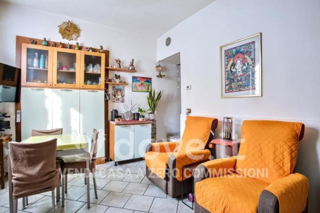 appartamento in vendita a Gavirate