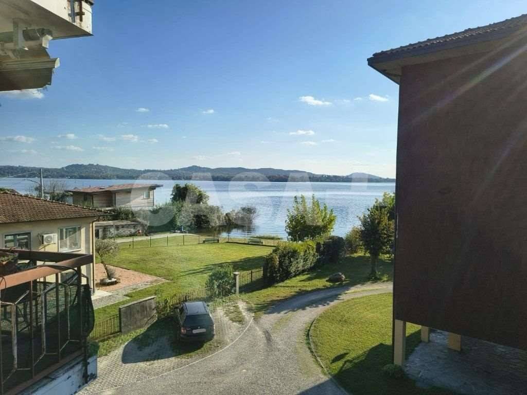 appartamento in vendita a Gavirate