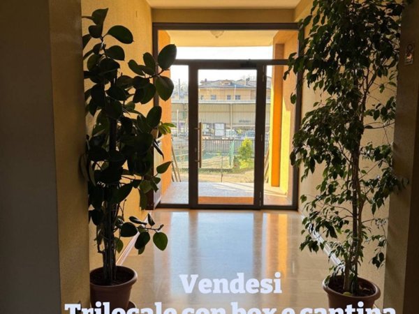 appartamento in vendita a Gavirate