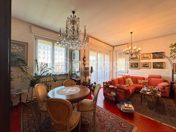 appartamento in vendita a Gavirate