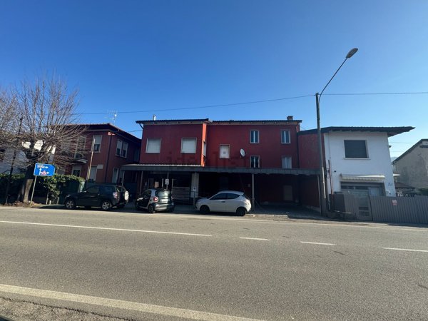 locale commerciale in vendita a Gavirate