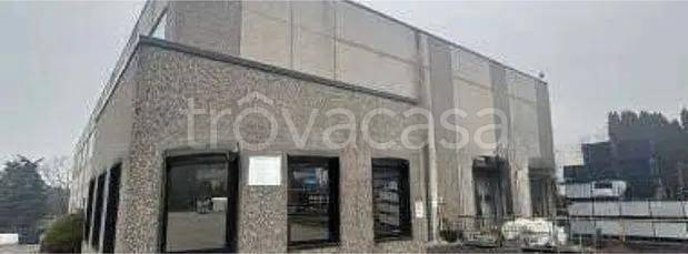 locale commerciale in vendita a Gavirate