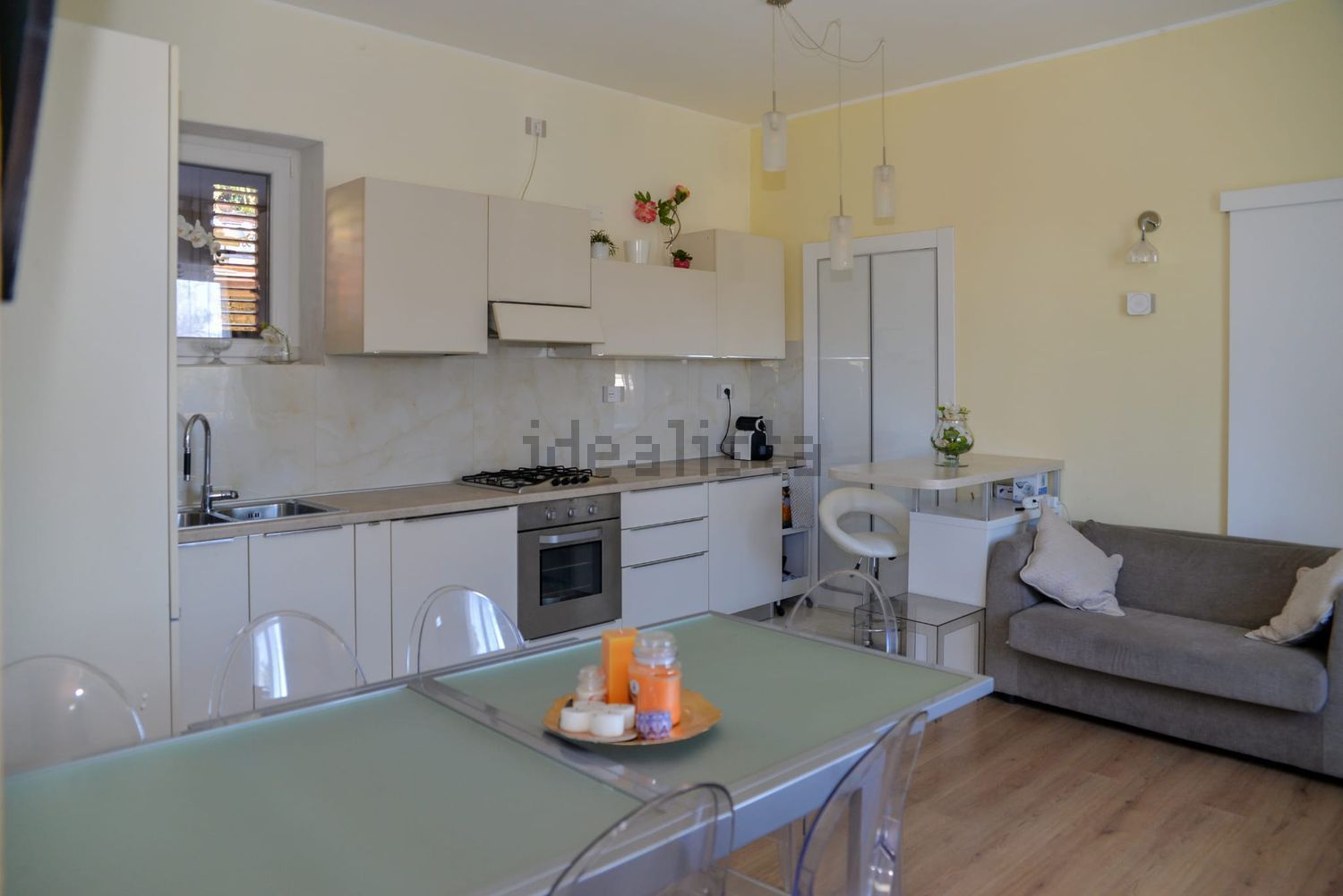 appartamento in vendita a Gavirate