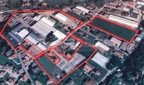 locale commerciale in vendita a Gavirate