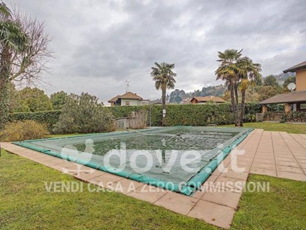 appartamento in vendita a Gavirate