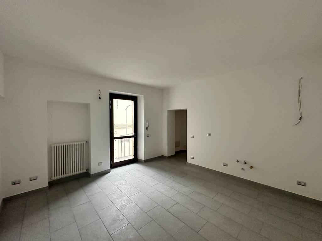 appartamento in vendita a Gavirate