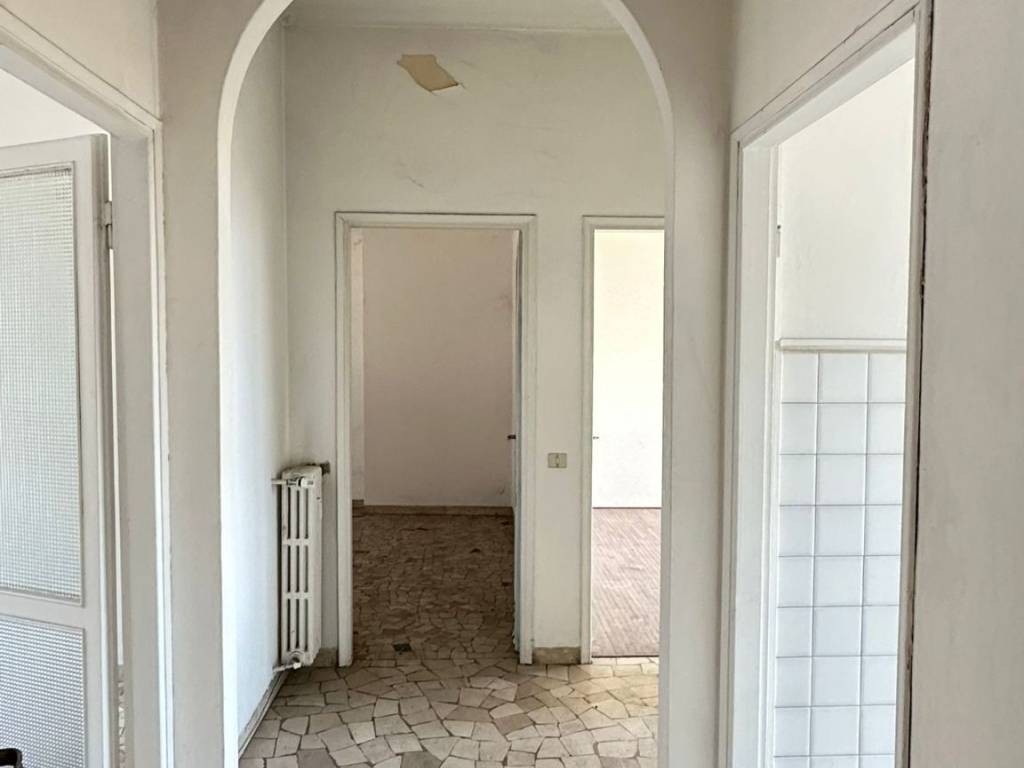 appartamento in vendita a Gavirate