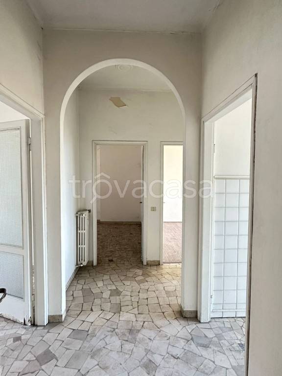 appartamento in vendita a Gavirate