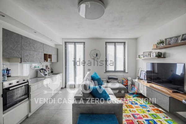 appartamento in vendita a Gavirate