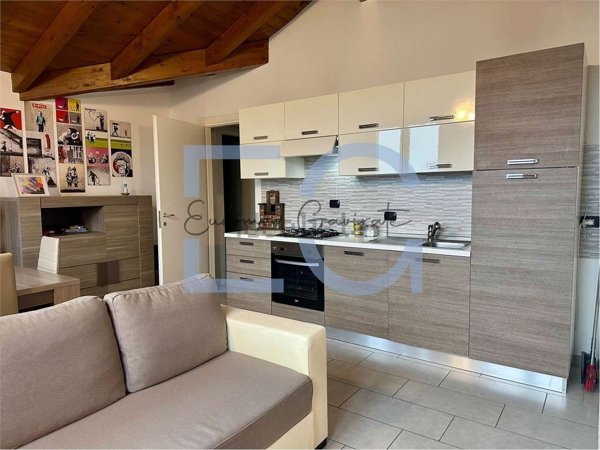 appartamento in vendita a Gavirate