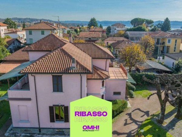 casa indipendente in vendita a Gavirate