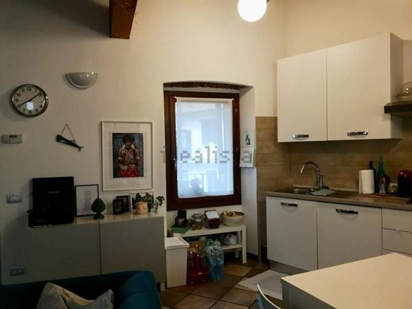 appartamento in vendita a Gavirate