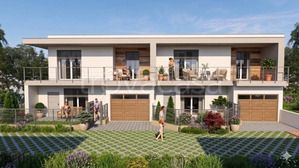 casa indipendente in vendita a Gavirate