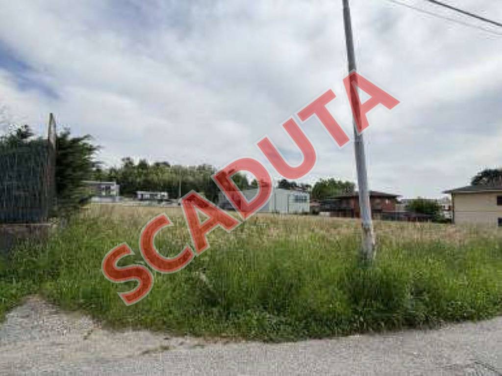 terreno edificabile in vendita a Gavirate