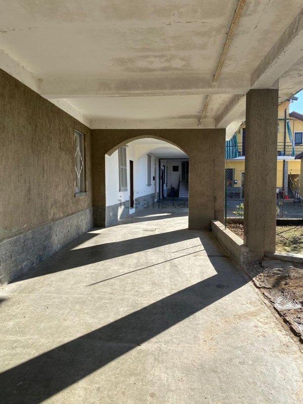 appartamento in vendita a Gavirate