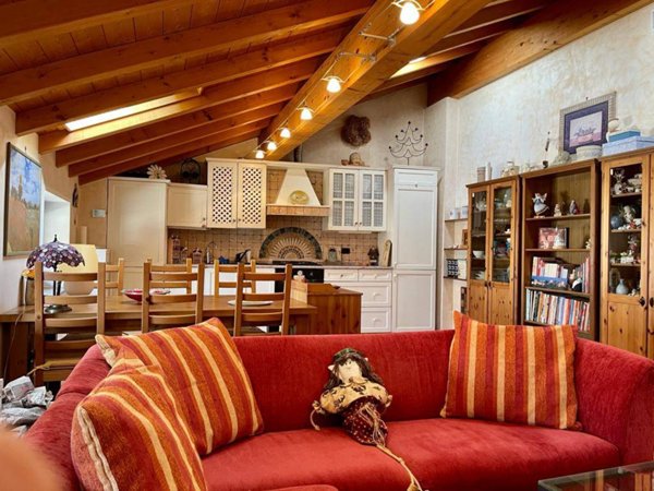 appartamento in vendita a Gavirate