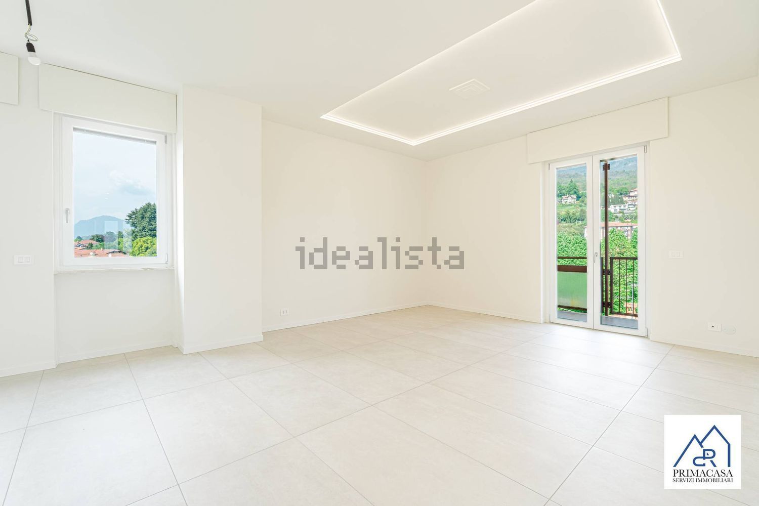 appartamento in vendita a Gavirate