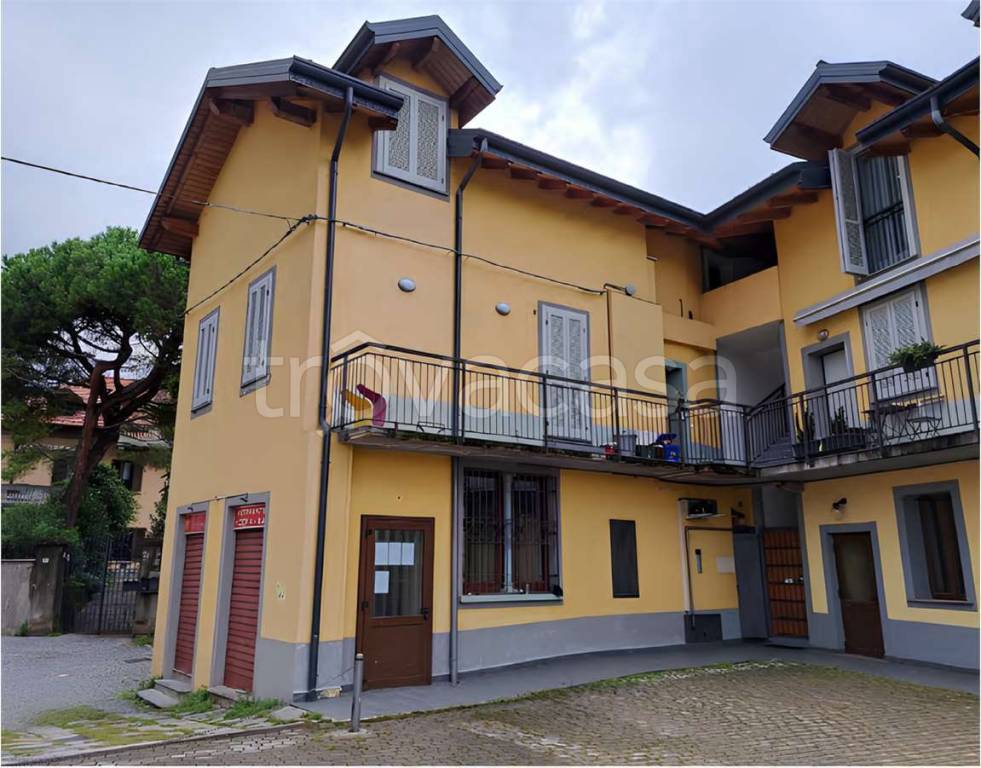 negozio in vendita a Gavirate