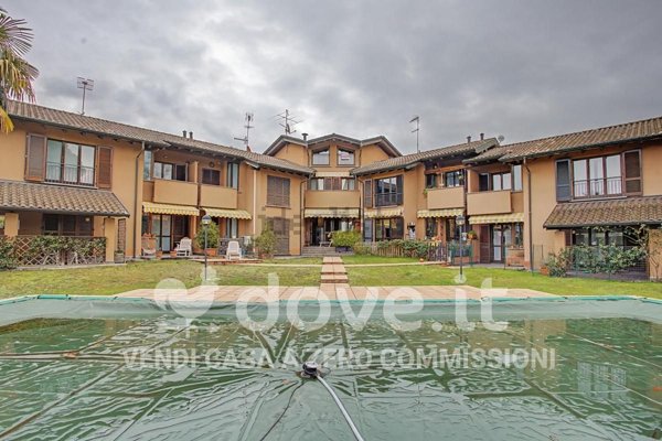 appartamento in vendita a Gavirate