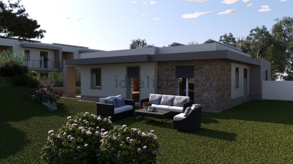casa indipendente in vendita a Gavirate in zona Oltrona al Lago