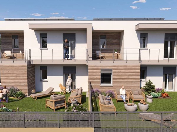 casa indipendente in vendita a Gavirate