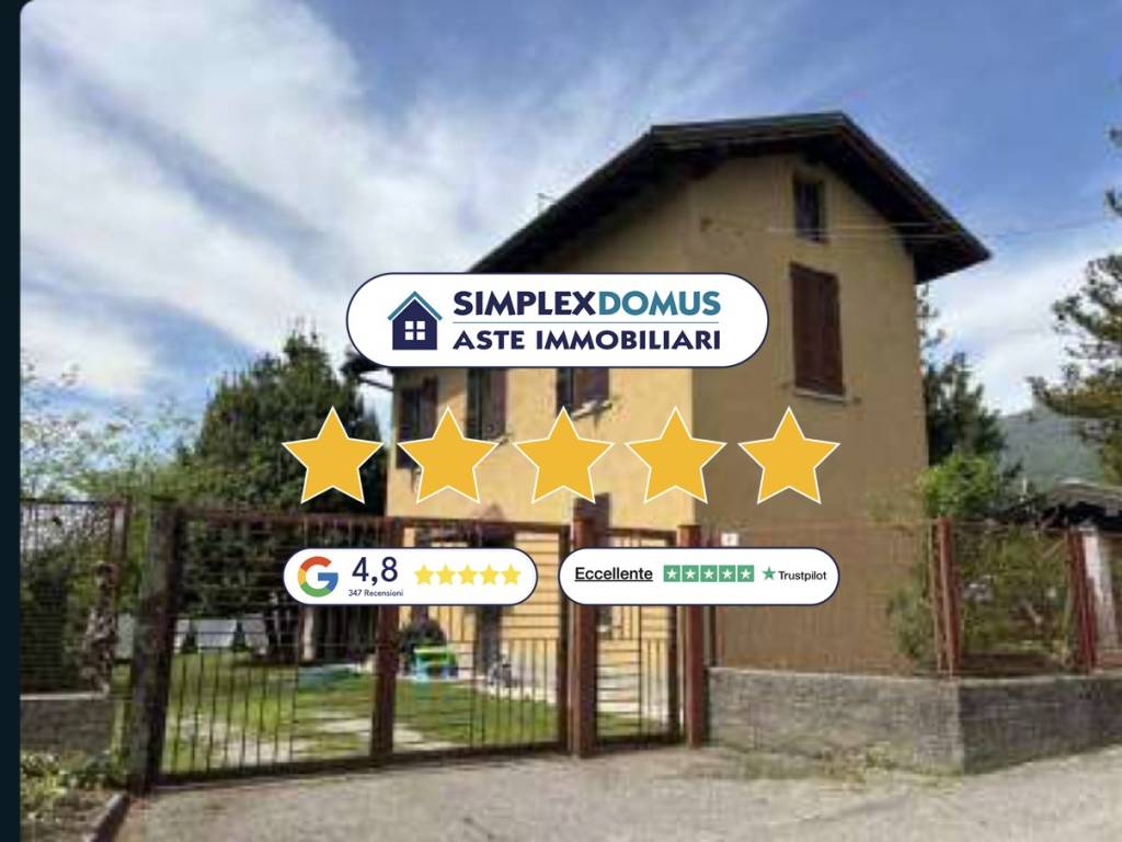casa indipendente in vendita a Gavirate