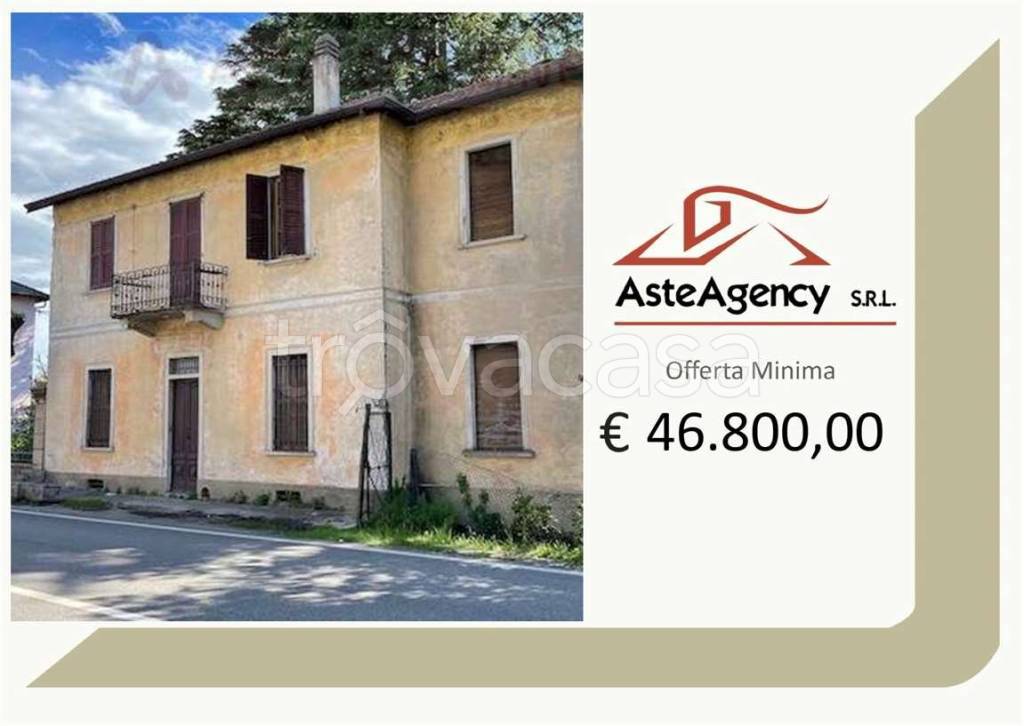 casa indipendente in vendita a Gavirate