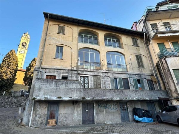 intera palazzina in vendita a Gavirate