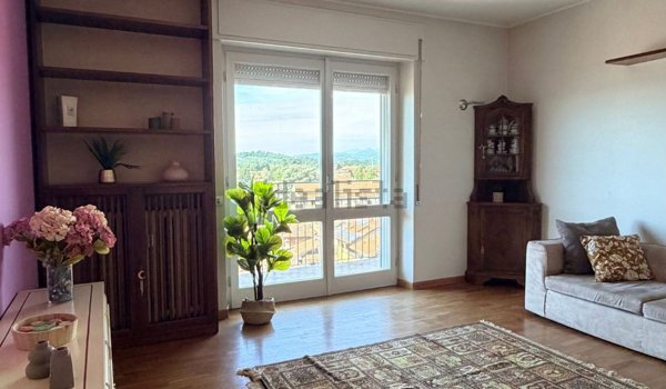 appartamento in vendita a Gavirate