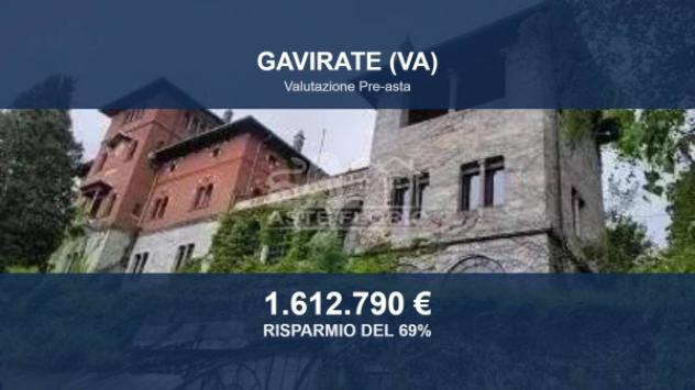 villa in vendita a Gavirate