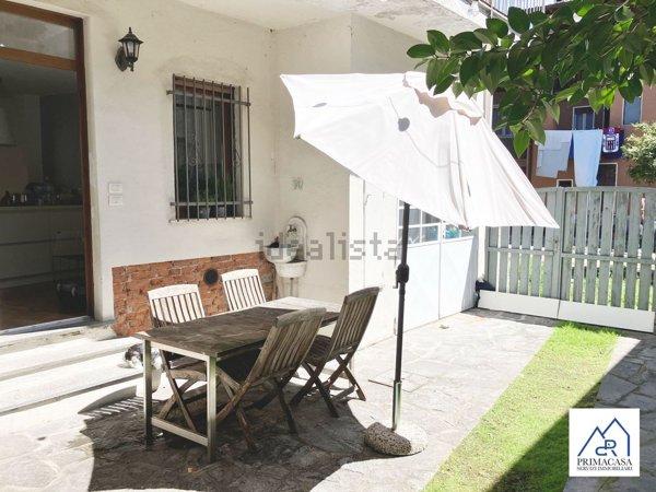 casa indipendente in vendita a Gavirate