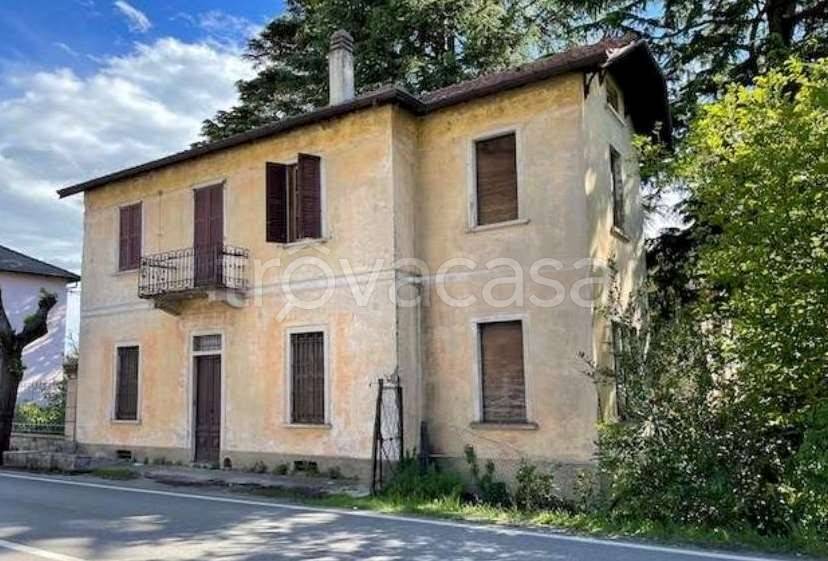appartamento in vendita a Gavirate