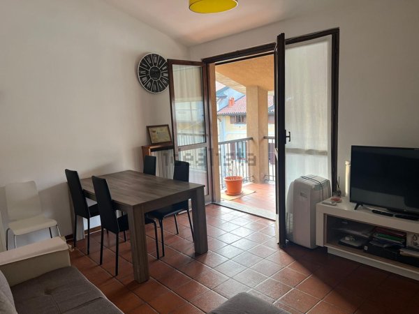 appartamento in vendita a Gavirate