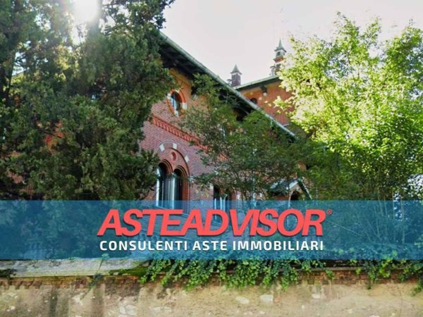 villa in vendita a Gavirate