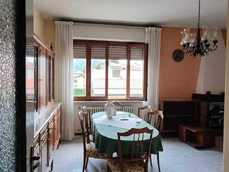 appartamento in vendita a Gavirate