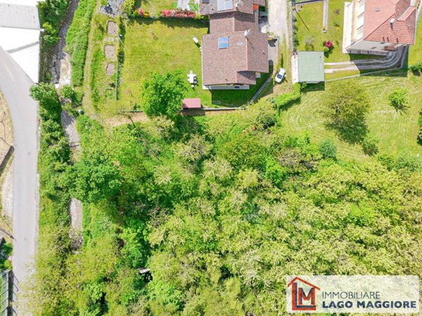 terreno in vendita a Gavirate in zona Voltorre