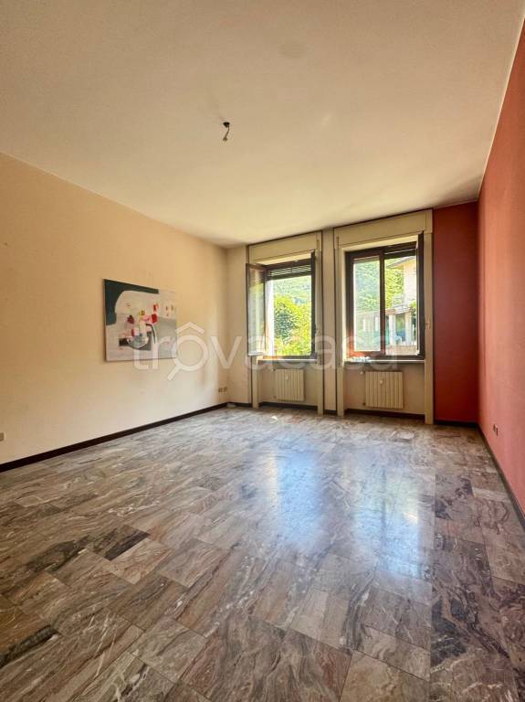 appartamento in vendita a Gavirate
