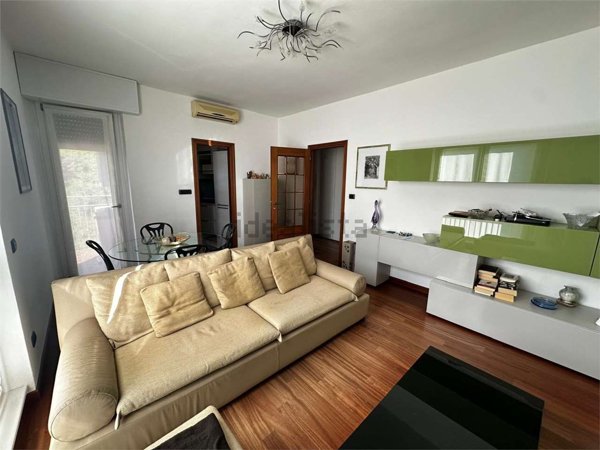 appartamento in vendita a Gavirate