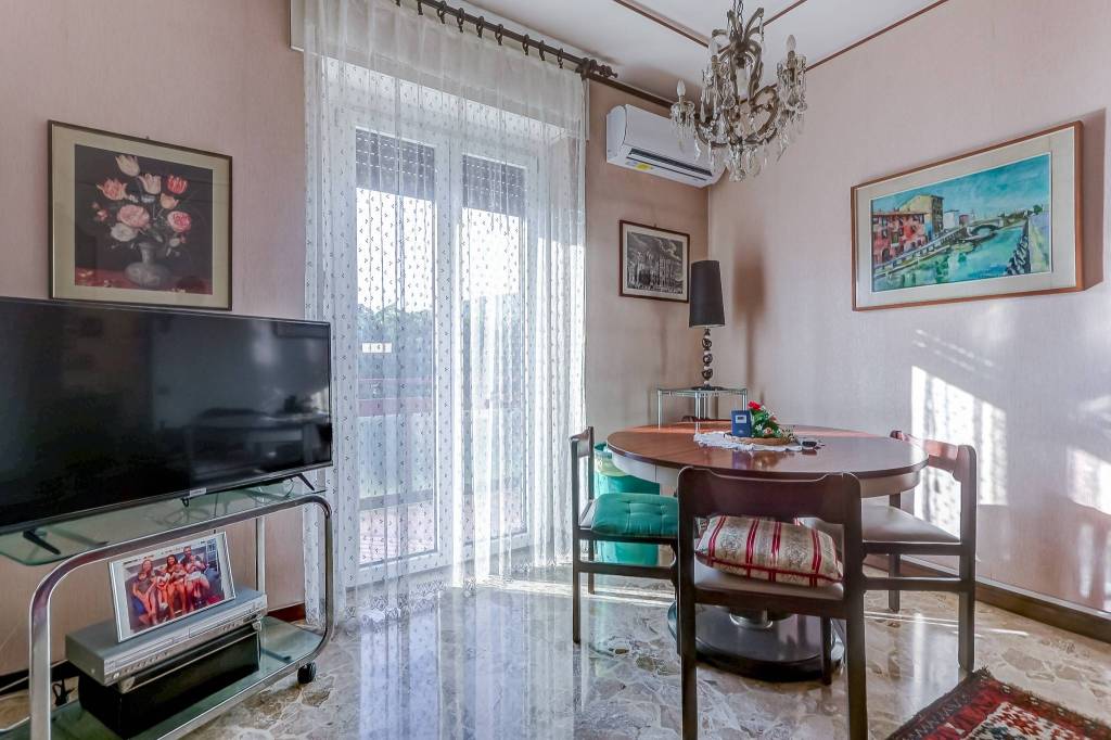 appartamento in vendita a Gavirate