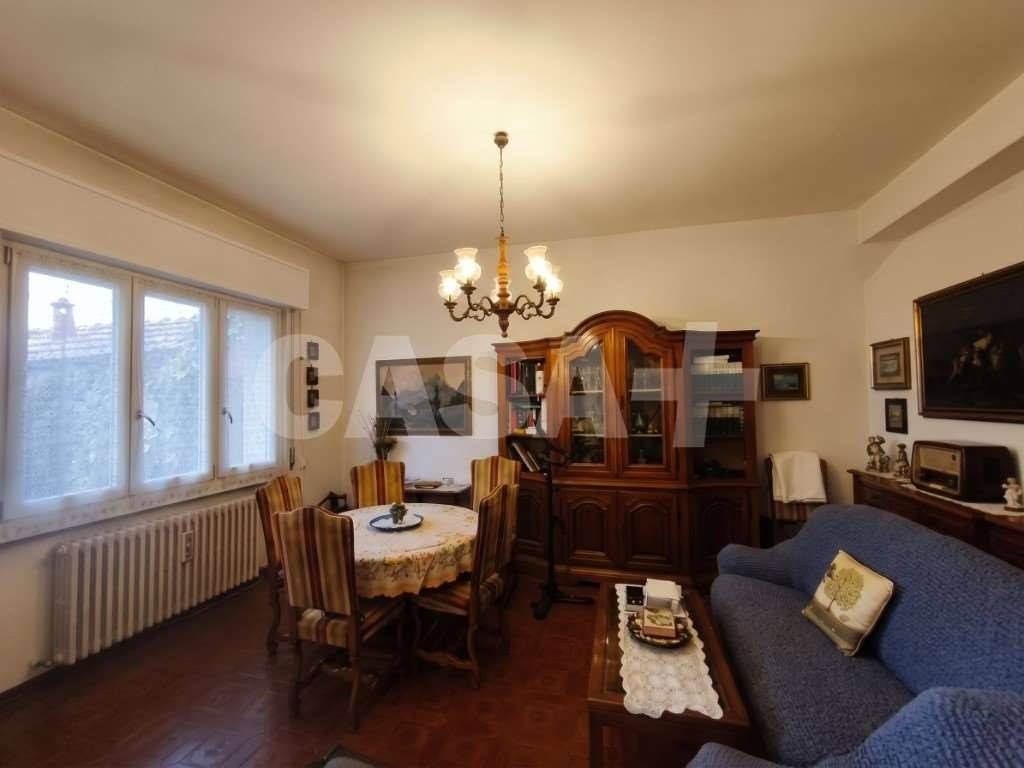 appartamento in vendita a Gavirate