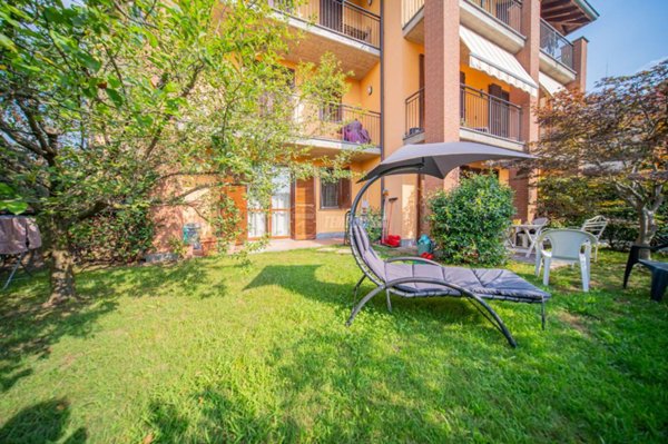 appartamento in vendita a Gazzada Schianno