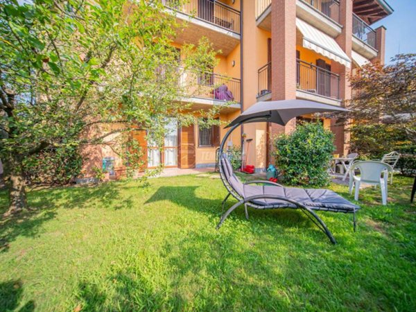 appartamento in vendita a Gazzada Schianno