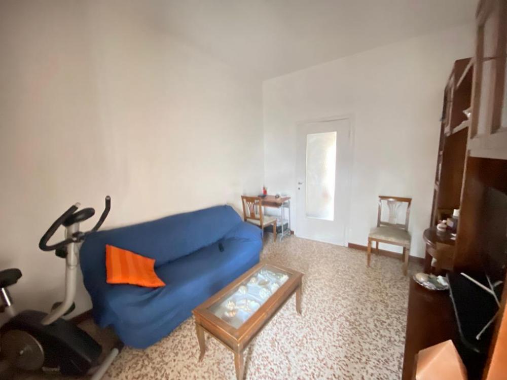 appartamento in vendita a Gazzada Schianno