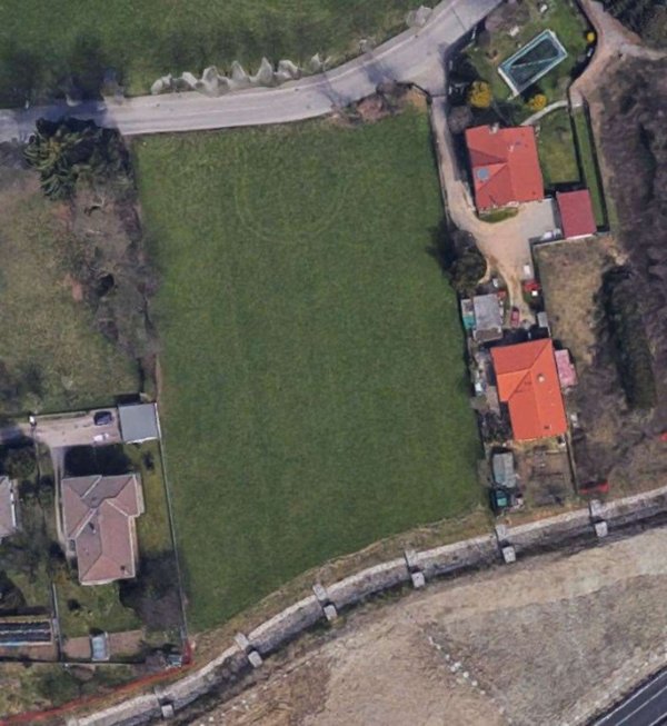 terreno edificabile in vendita a Gazzada Schianno