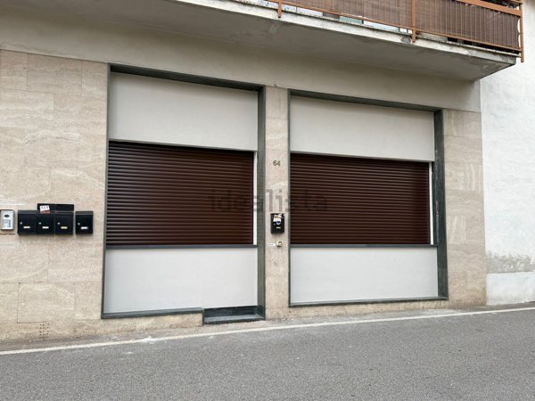 appartamento in vendita a Gazzada Schianno