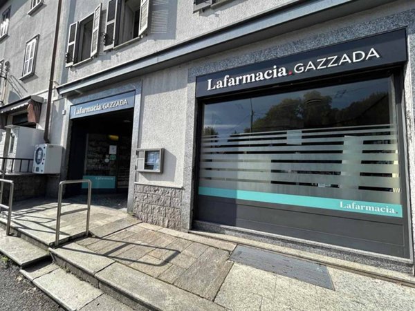 negozio in vendita a Gazzada Schianno